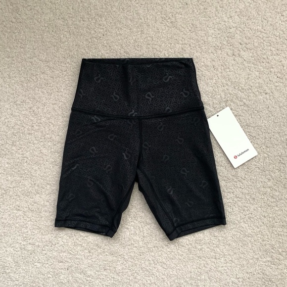 Lululemon Align 8” Shorts - Picture 2 of 4